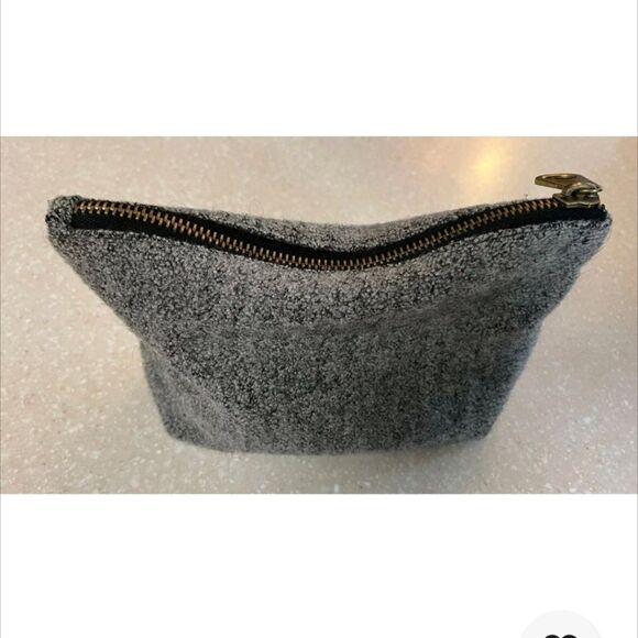Urban Outfitters Collective  Gray Wool Blend Clutch Make up Purse - Picture 2 of 7
